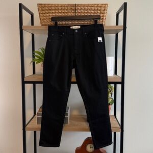 NWT GAP Mid-Rise Best Girlfriend Black Cropped Jeans, 29